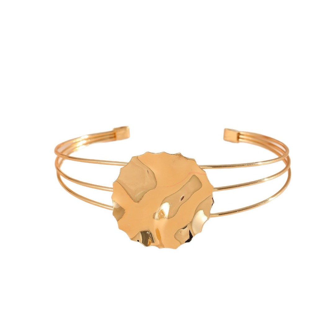 Women's bracelet with intricate bow design All Fashion