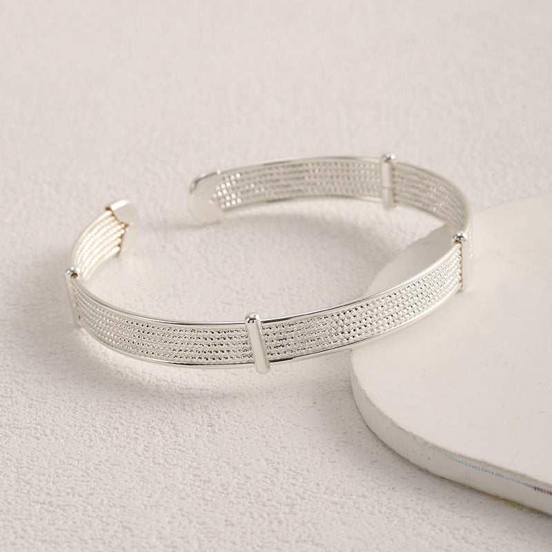 Ladies Open Bangle with Elegant Structure Design All Fashion