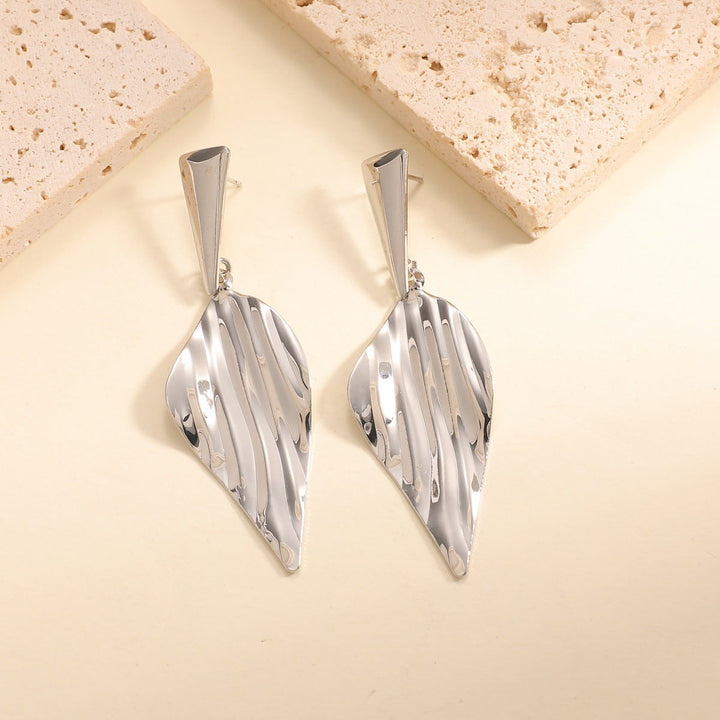 Women's Hanging Earrings in Stylish Leaf Design All Fashion