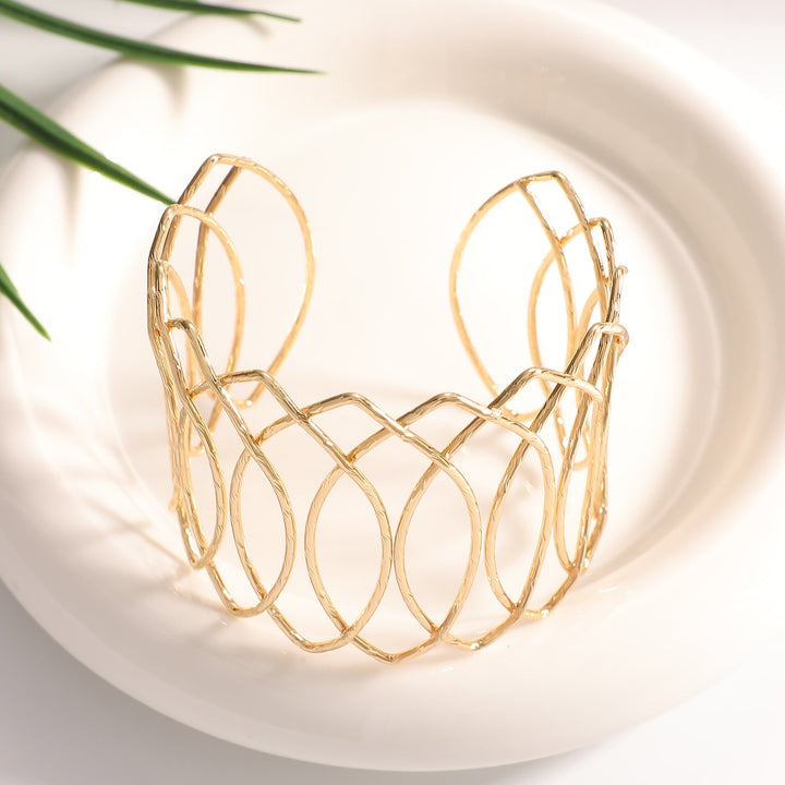 Women Open Bangle with Artfully Curved Design All Fashion