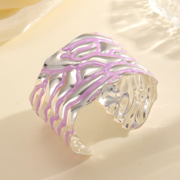 Women Open Bangle with Artistic Wave Pattern All Fashion