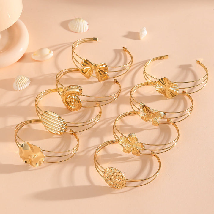 Women's bracelet with intricate bow design All Fashion