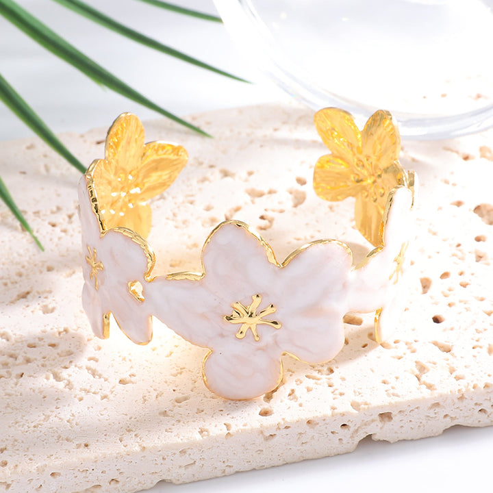 Ladies' bangle with floral motifs All Fashion