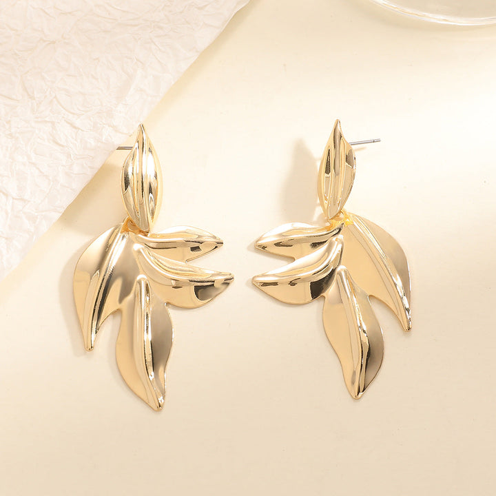 Women’s earrings with elegant leaf design All Fashion