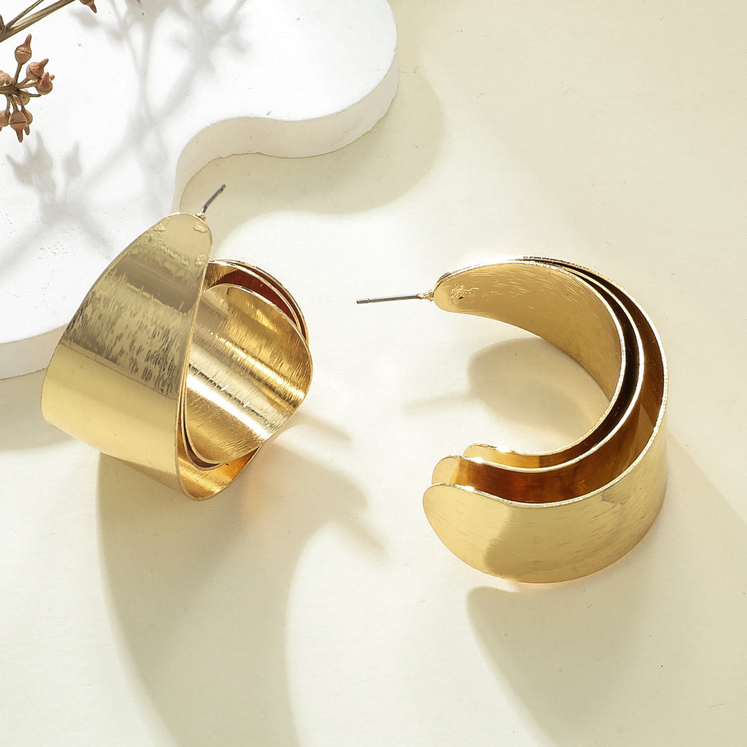 Women's Hanging Earrings in Elegant Wave Pattern All Fashion