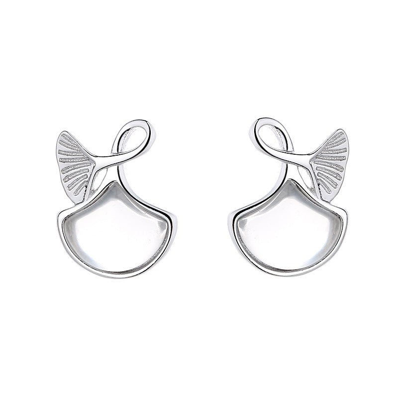 Women's earrings in elegant whale fin design All Fashion