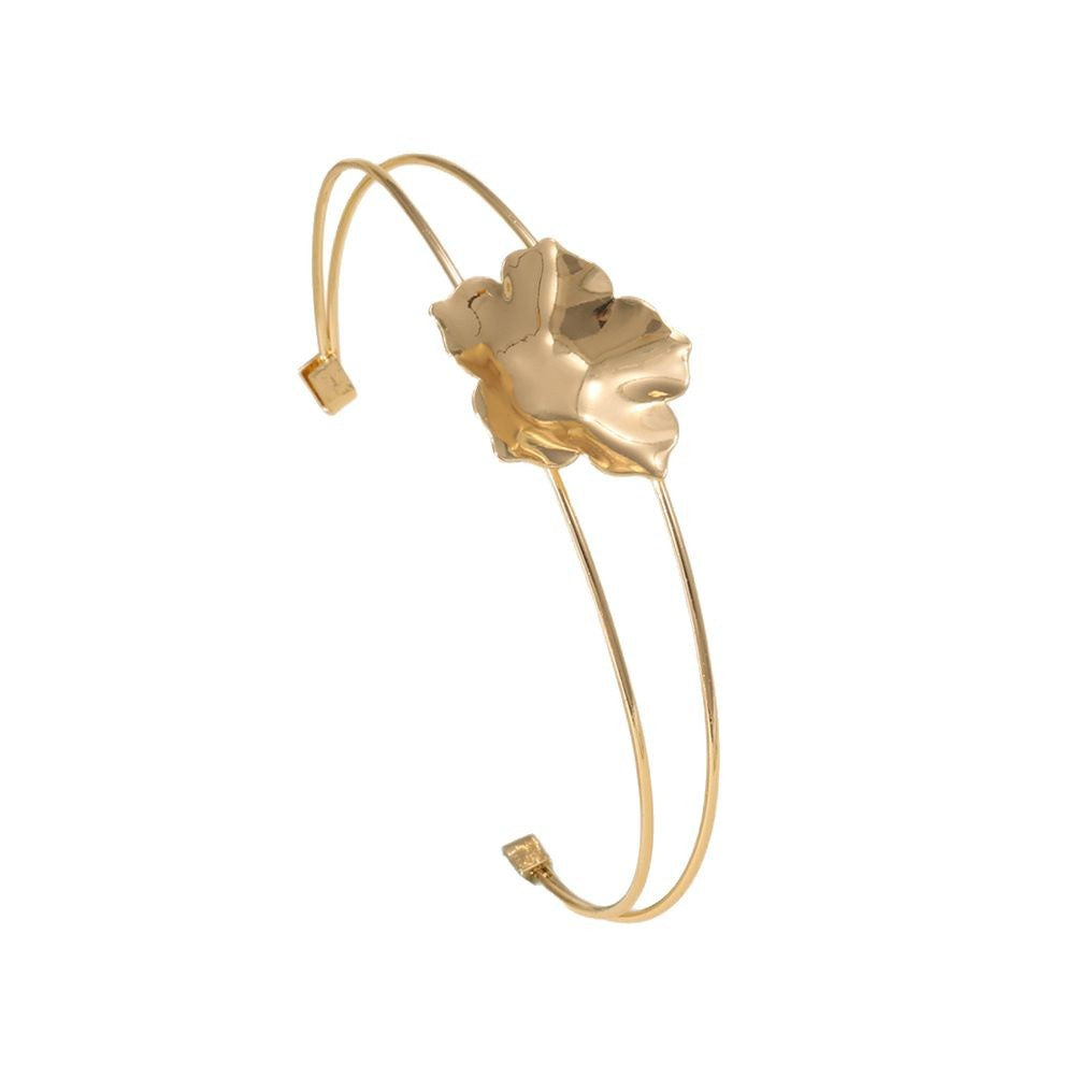 Women's cuff bracelet with artistic leaf motif All Fashion