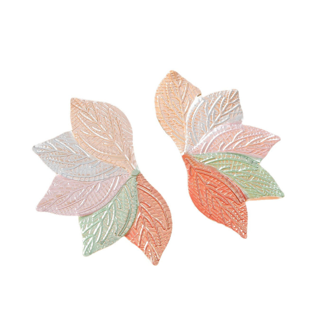 Women’s hair accessory with elaborate leaf design All Fashion