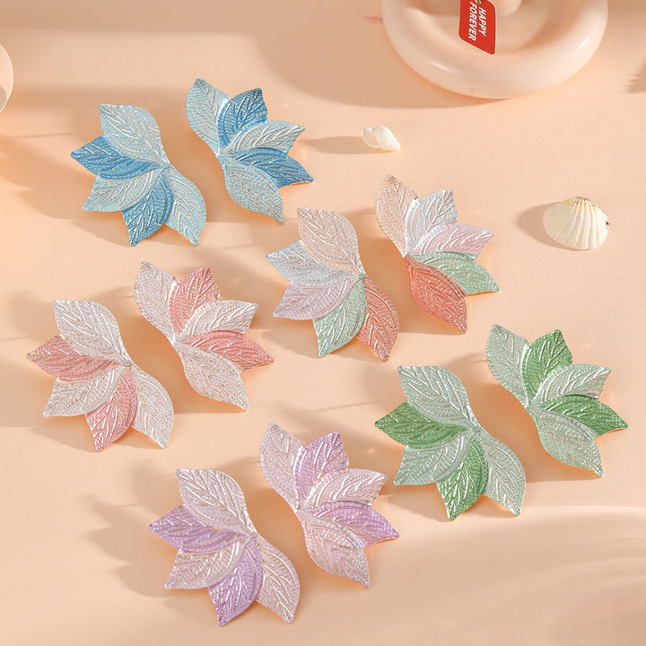 Women’s hair accessory with elaborate leaf design All Fashion