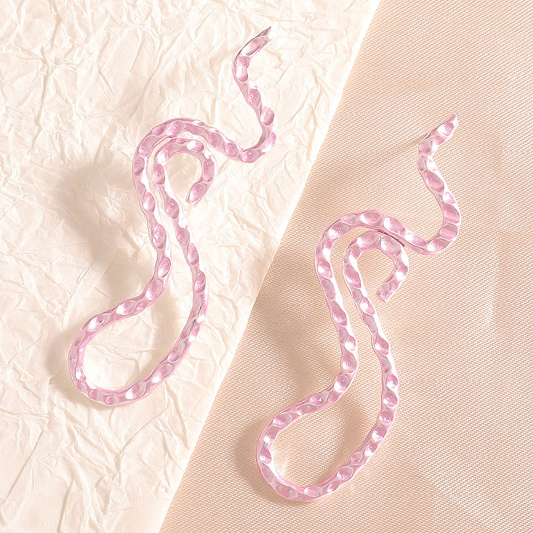 Ladies earrings in elegant wave pattern All Fashion