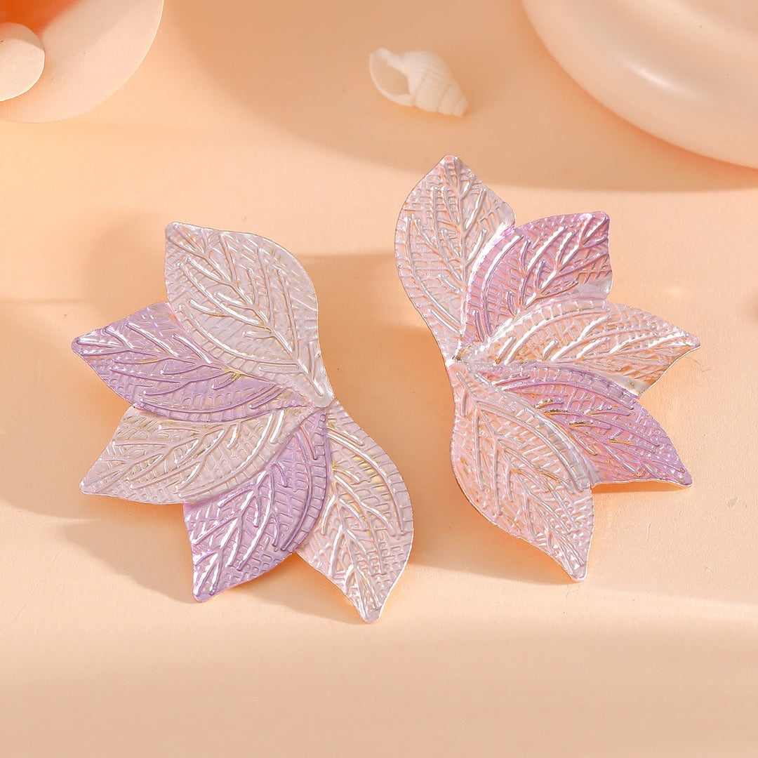 Women’s hair accessory with elaborate leaf design All Fashion
