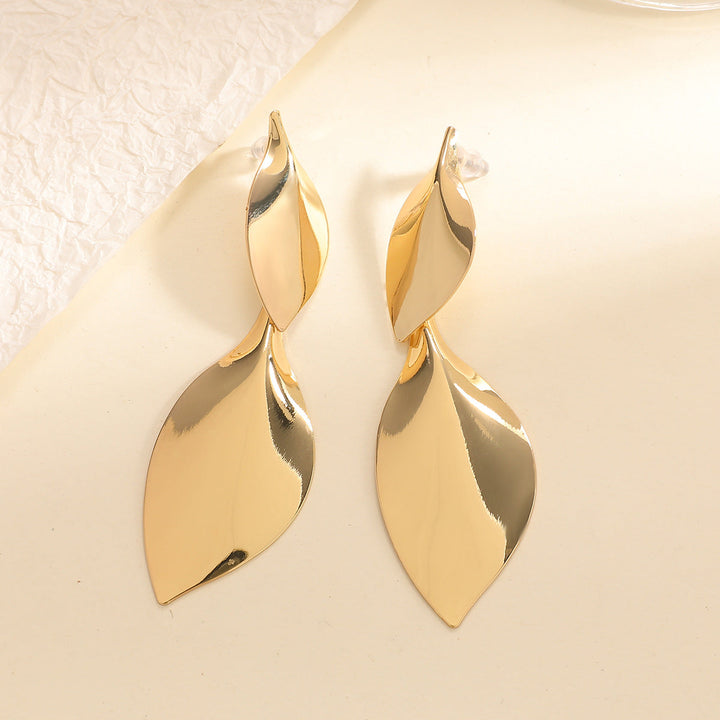 Women Hanging Earrings with Elegant Leaf Shape and Luxurious Finish All Fashion