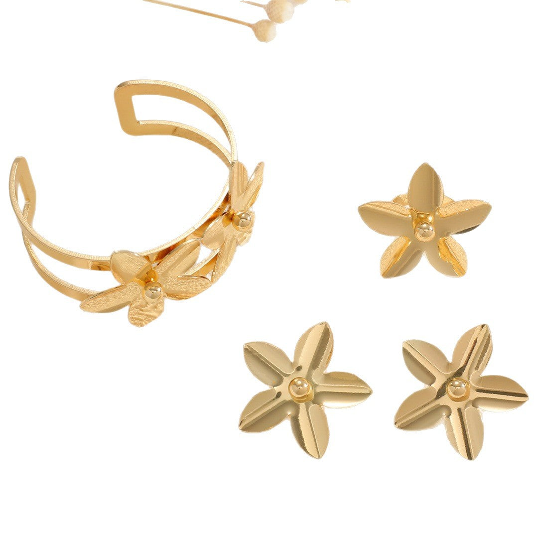 Women's cuff bracelet with floral design All Fashion