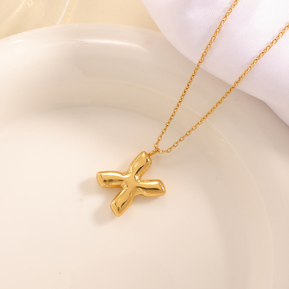 Women's necklace with curved letter pendant All Fashion