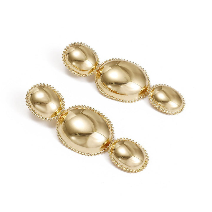 Women's earrings in artistic, structured design All Fashion