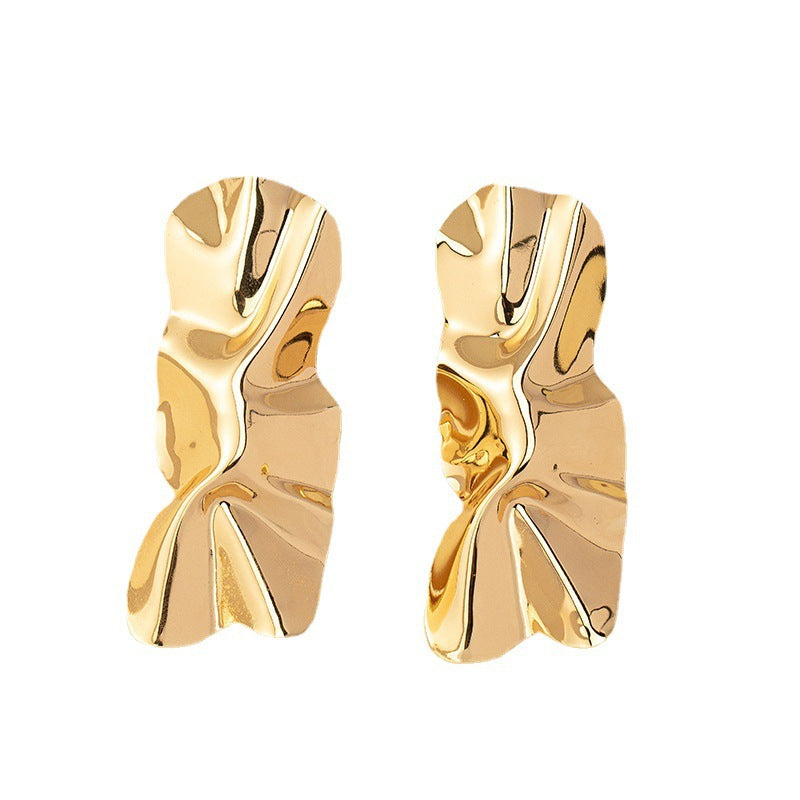 Ladies Hanging Earrings in Modern Elegance Design All Fashion