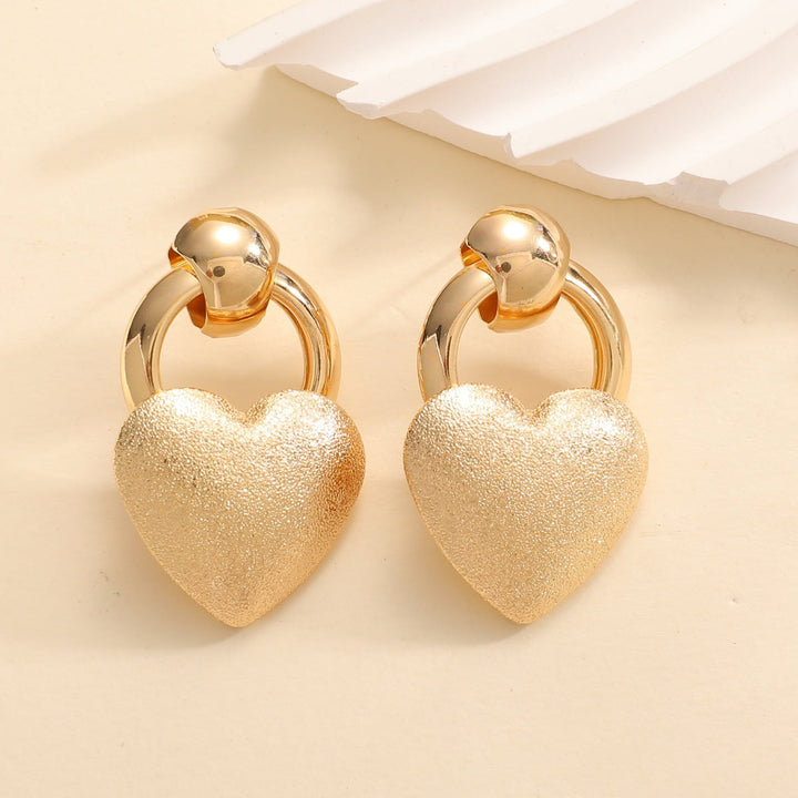 Ladies earrings in elegant heart design All Fashion