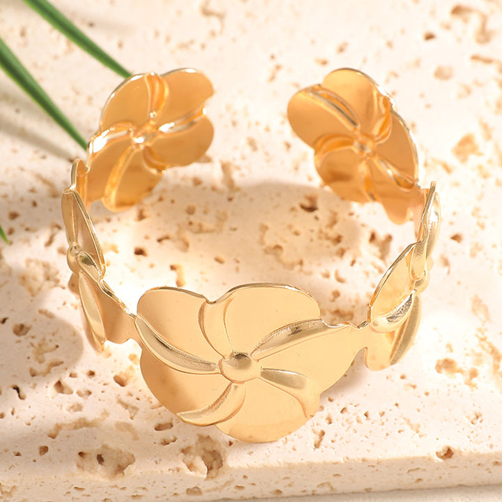Ladies Open Bangle with Artistic Coral Pattern All Fashion
