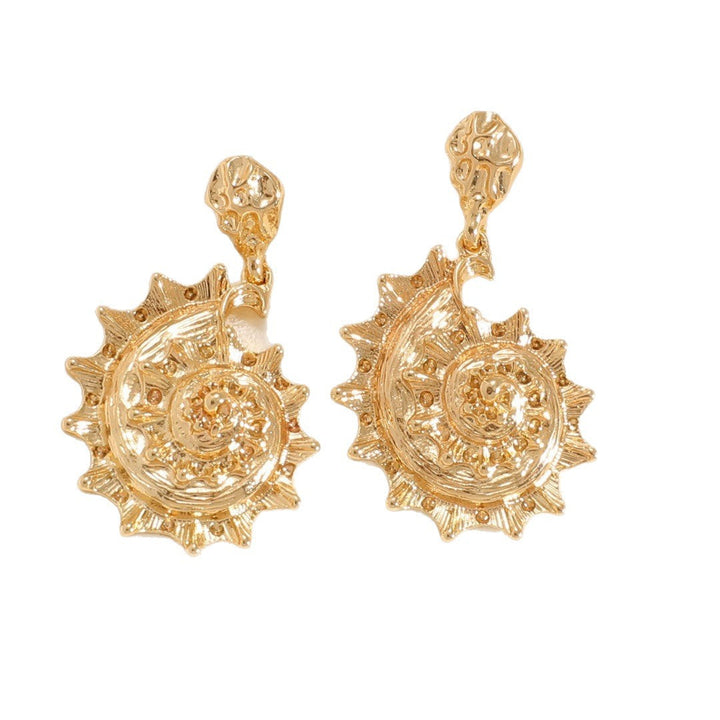 Ladies earrings in shell design All Fashion