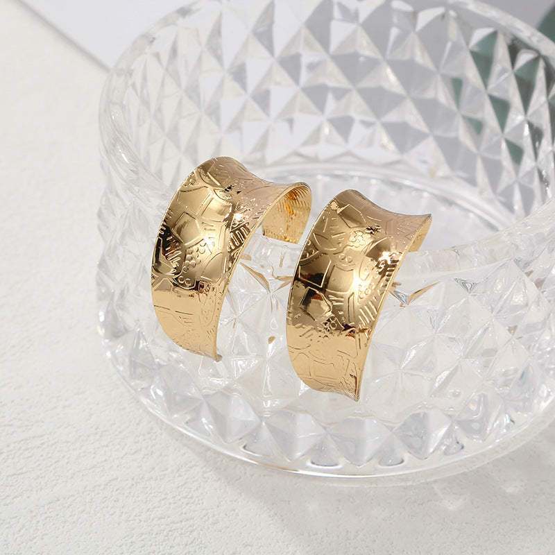 Women High-Quality Bracelets with Artistic Pattern All Fashion