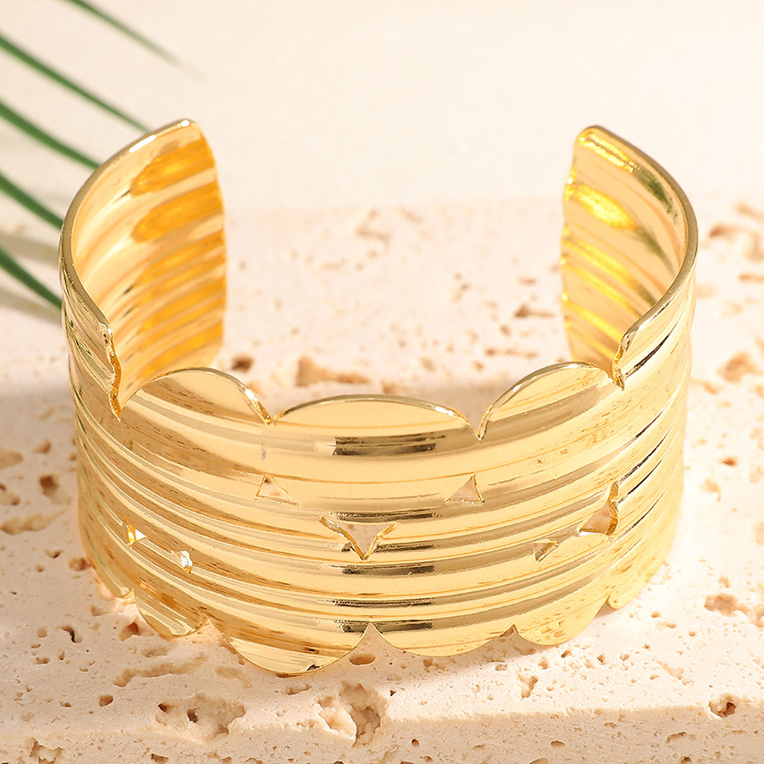 Ladies Open Bangle with Artistic Coral Pattern All Fashion