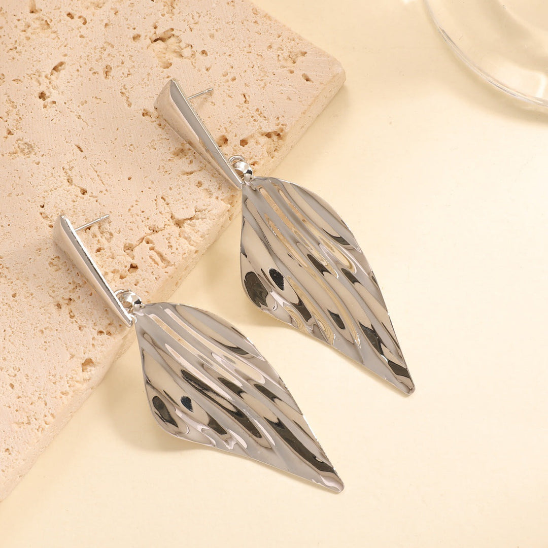 Women's Hanging Earrings in Stylish Leaf Design All Fashion