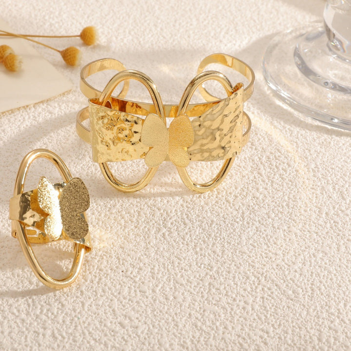 Women's bracelet with ornate butterfly design All Fashion