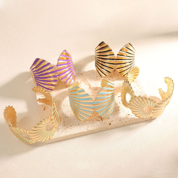 Women's bangle with elegant shell design All Fashion