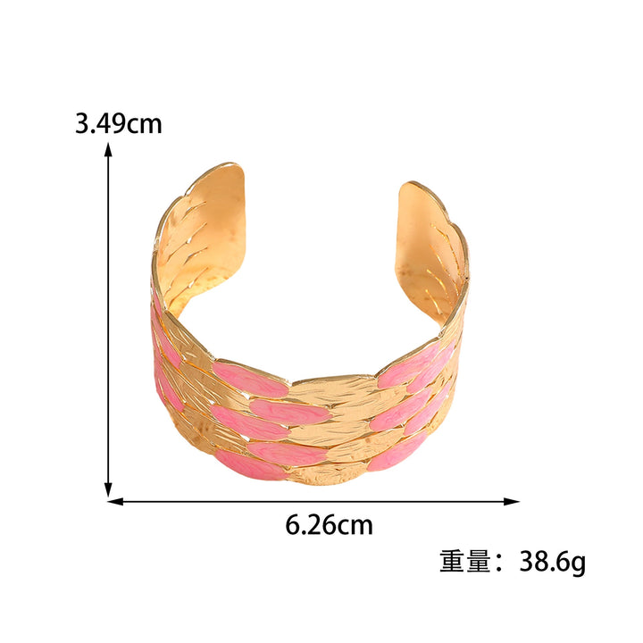 Ladies bracelet with intricate floral design All Fashion