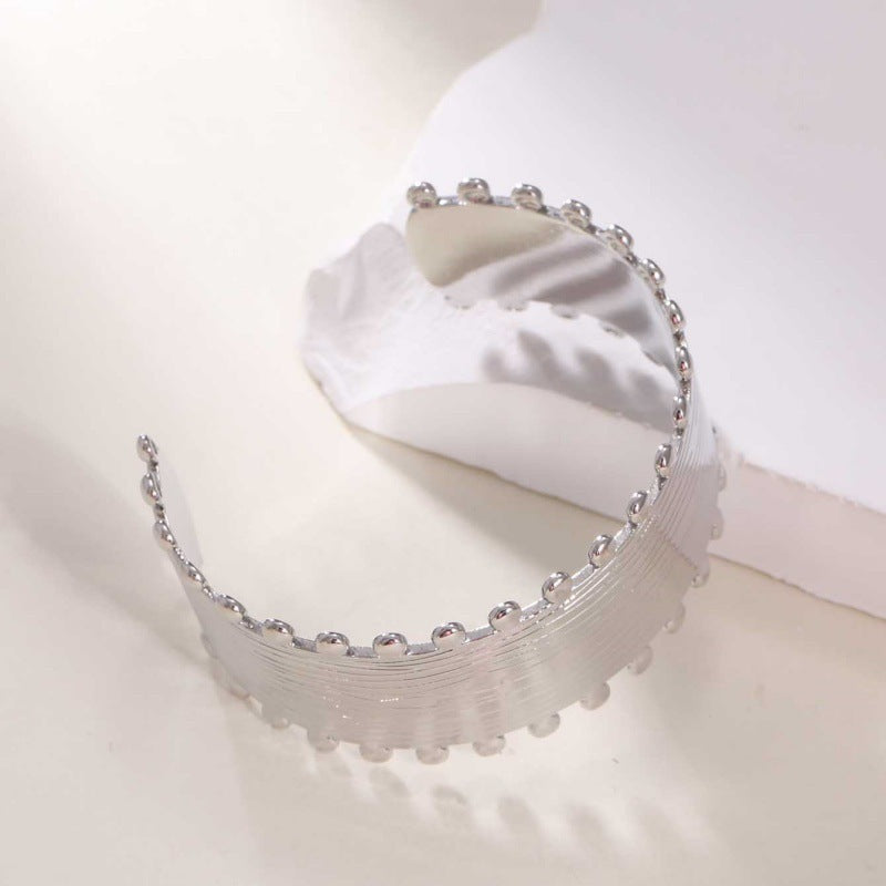 Women's Open Bangle with Elegant Wave Design All Fashion