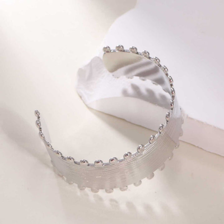 Women's Open Bangle with Elegant Wave Design All Fashion