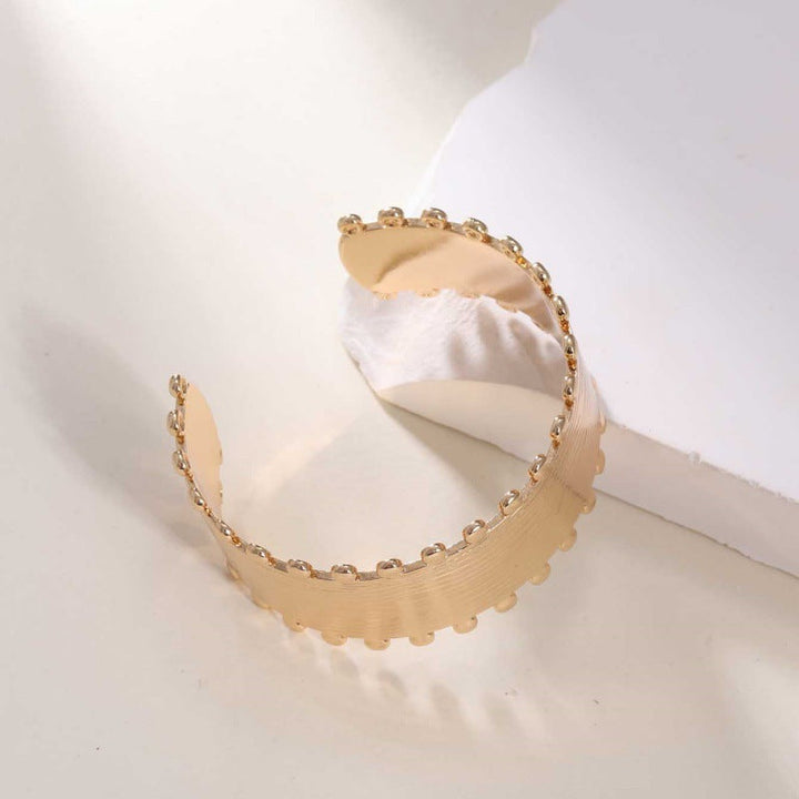Women's Open Bangle with Elegant Wave Design All Fashion
