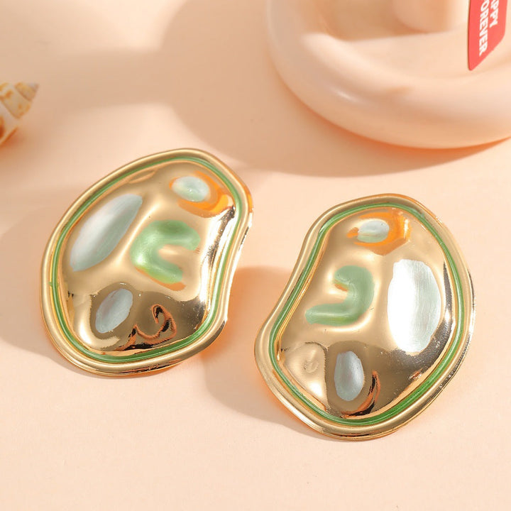 Ladies Hanging Earrings in a modern, organic design All Fashion