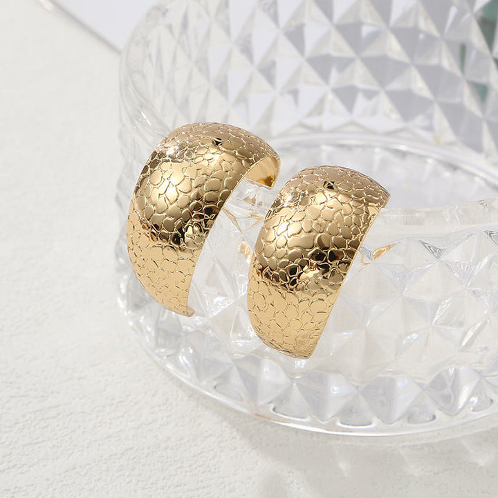 Women High-Quality Bracelets with Artistic Pattern All Fashion