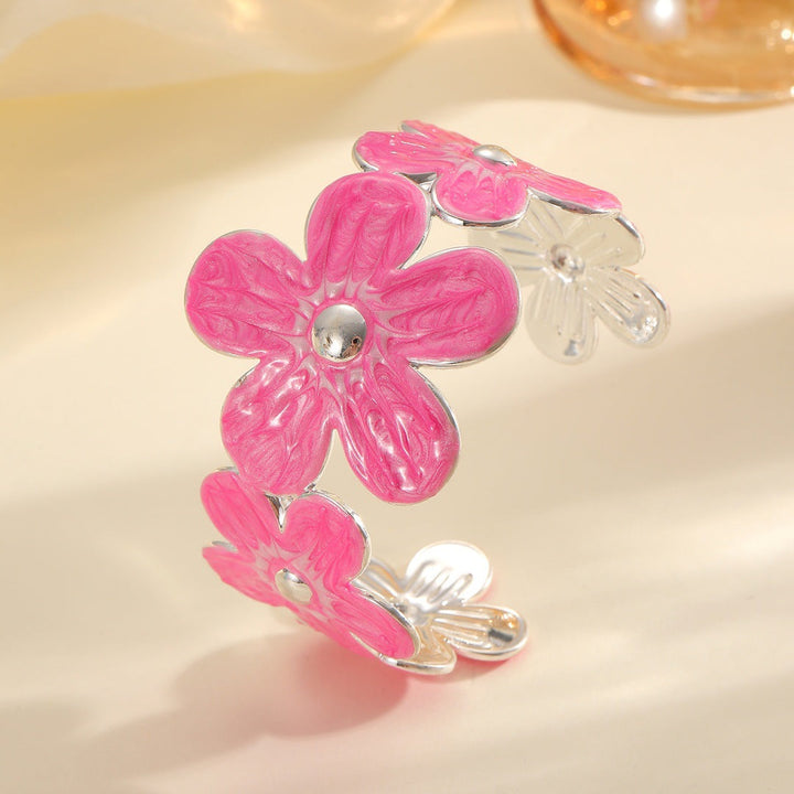 Women's bracelet made of high-quality metal with floral design All Fashion