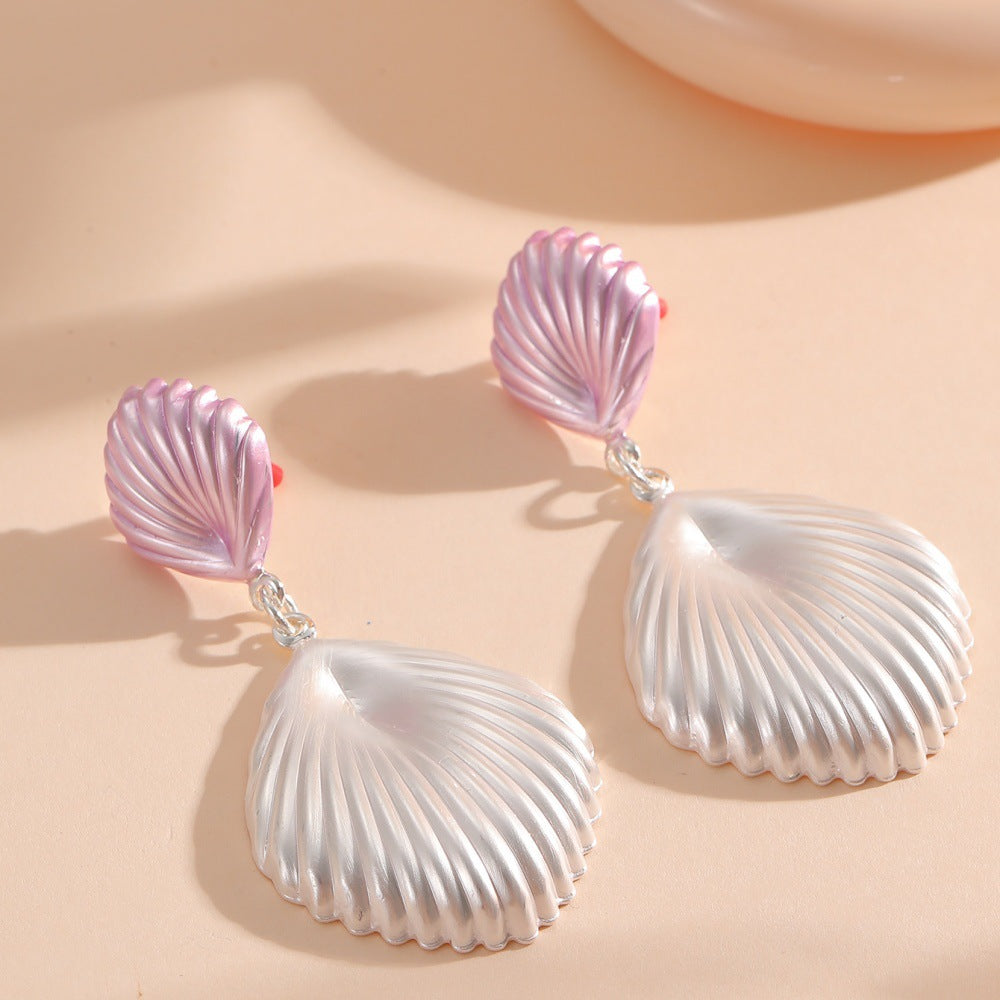 Ladies Hanging Earrings in Elegant Shell Design All Fashion