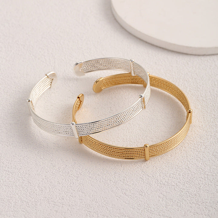 Ladies Open Bangle with Elegant Structure Design All Fashion