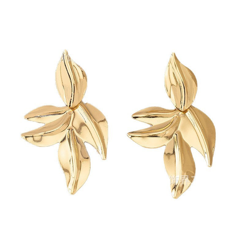 Women’s earrings with elegant leaf design All Fashion