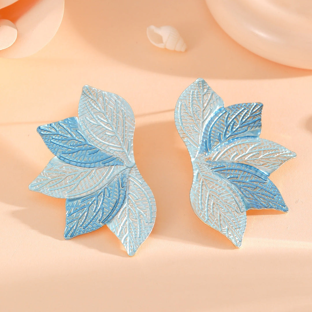 Women’s hair accessory with elaborate leaf design All Fashion