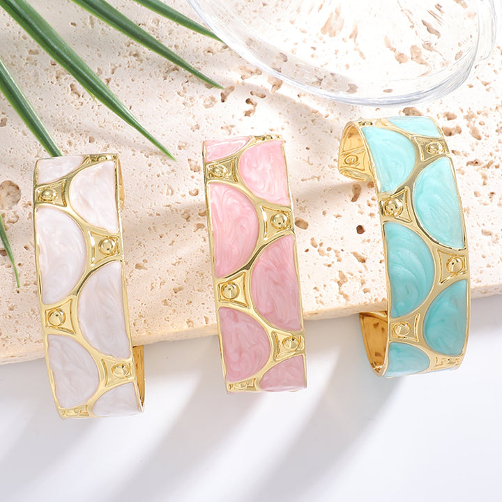 Women's cuff bracelet with artistic design All Fashion