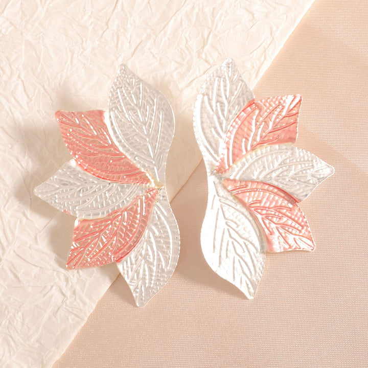 Women’s hair accessory with elaborate leaf design All Fashion