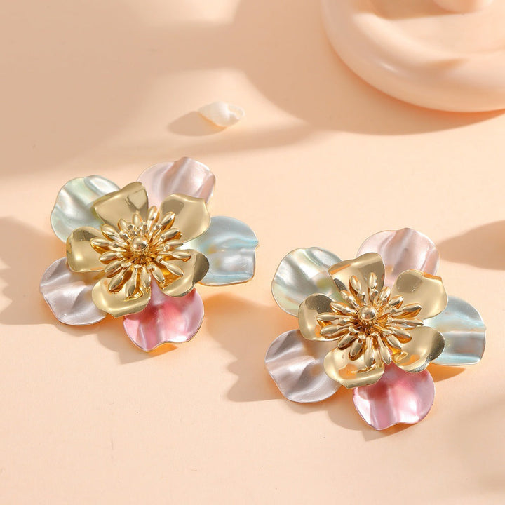 Women's hair clips in playful flower design All Fashion