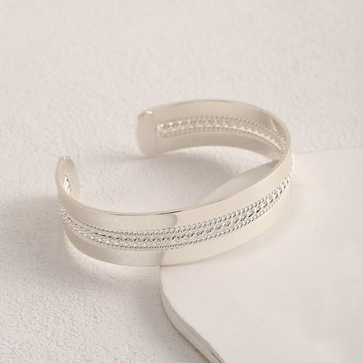 Ladies Open Bangle with Elegant Structure Design All Fashion