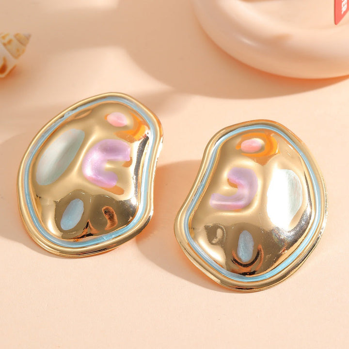 Ladies Hanging Earrings in a modern, organic design All Fashion