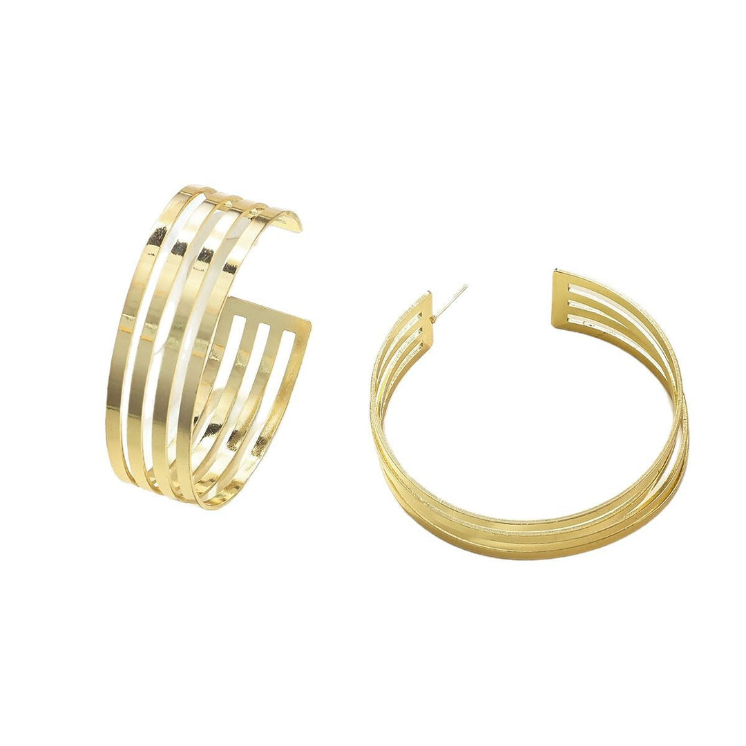 Women's Hanging Earrings in Elegant Wave Pattern All Fashion