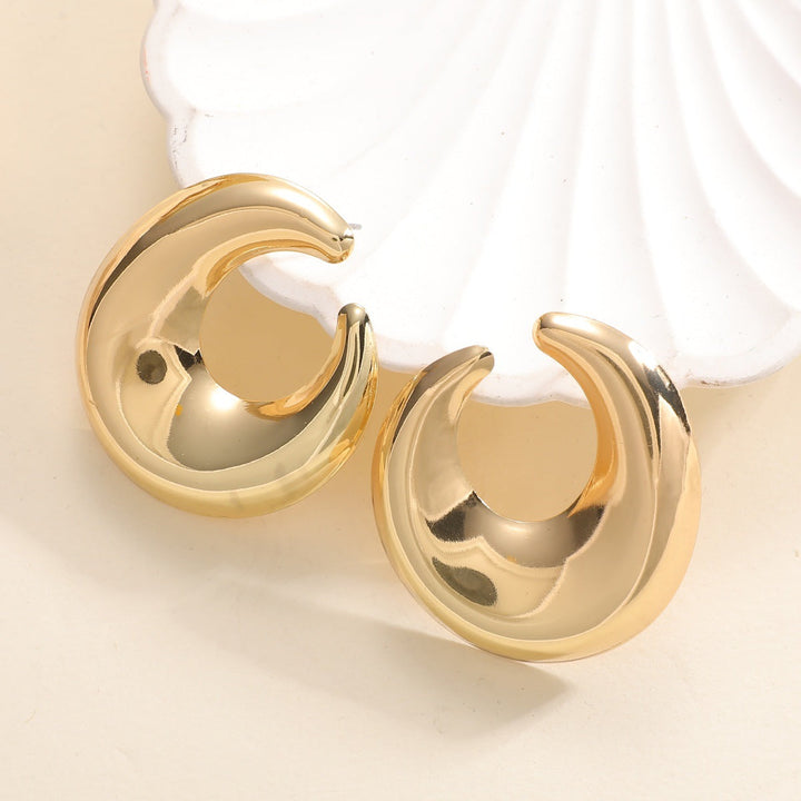 Women's earrings with elegant curved design All Fashion