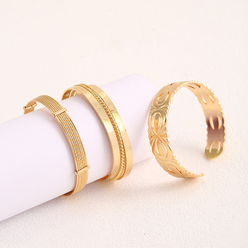 Ladies Open Bangle with Elegant Structure Design All Fashion