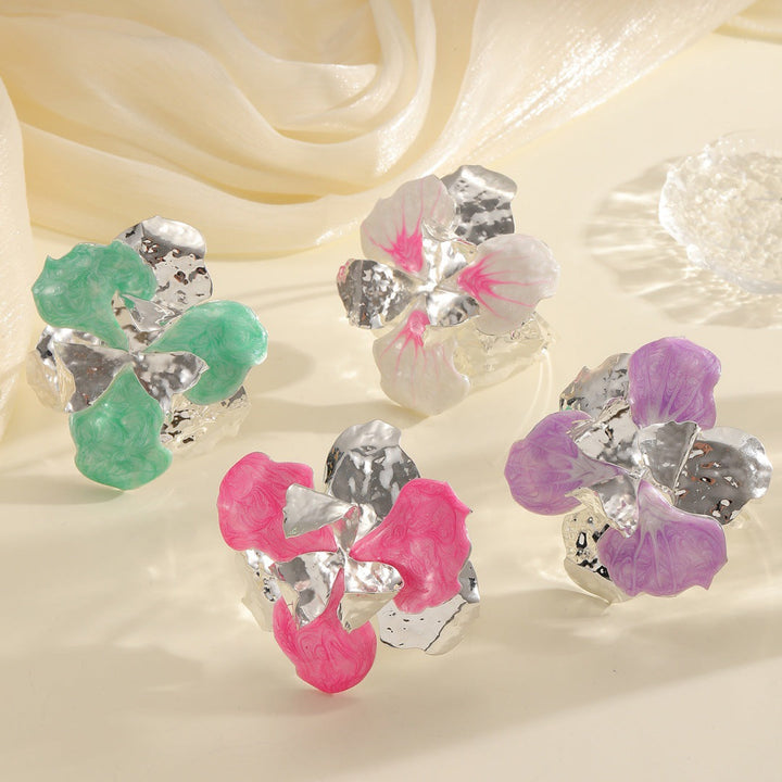 Women's flower-shaped ring made of shiny metal and high-quality epoxy resin All Fashion