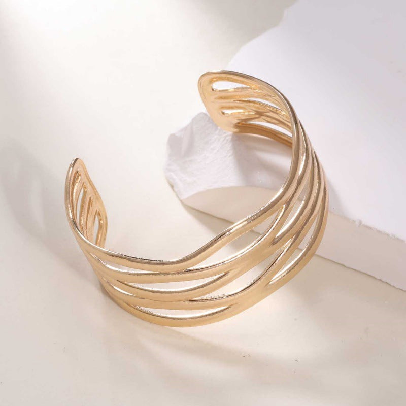 Women's Open Bangle with Elegant Wave Design All Fashion