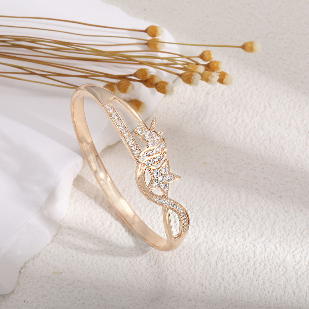 Ladies bracelet with elaborate infinity symbol and sparkling zirconia All Fashion